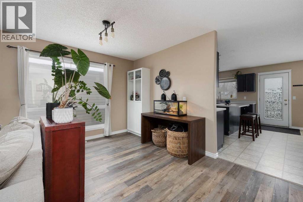 157 Archibald Close, Fort Mcmurray, Alberta  T9K 2N2 - Photo 7 - A2267533