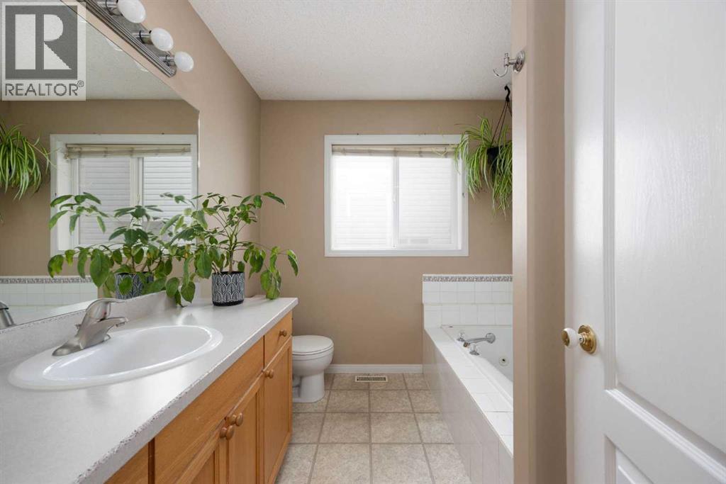 157 Archibald Close, Fort Mcmurray, Alberta  T9K 2N2 - Photo 15 - A2267533