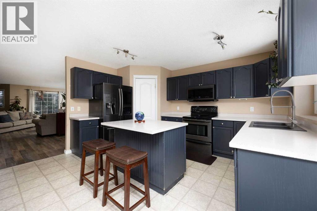 157 Archibald Close, Fort Mcmurray, Alberta  T9K 2N2 - Photo 10 - A2267533