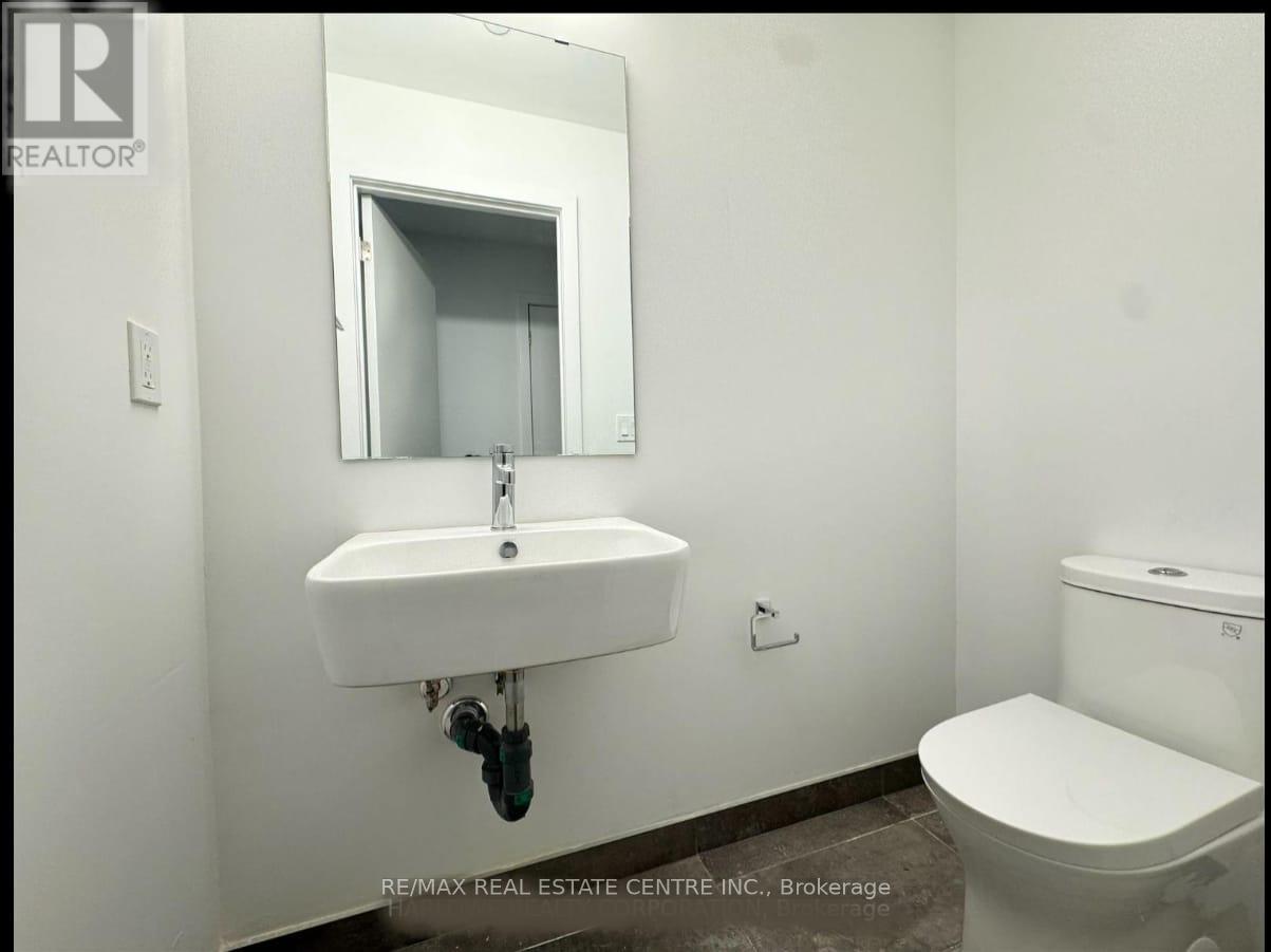 111 B - 1604 Charles Street, Whitby, Ontario  L1N 0P2 - Photo 14 - E12742400