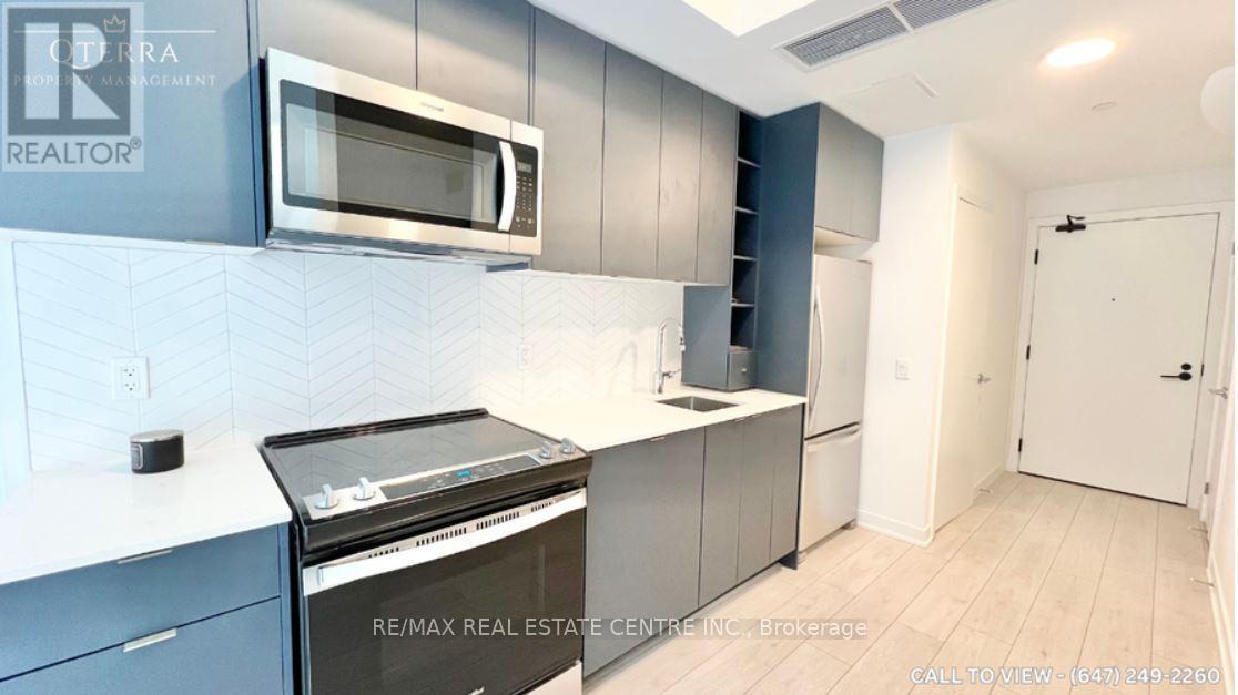 111 B - 1604 Charles Street, Whitby, Ontario  L1N 0P2 - Photo 3 - E12742400