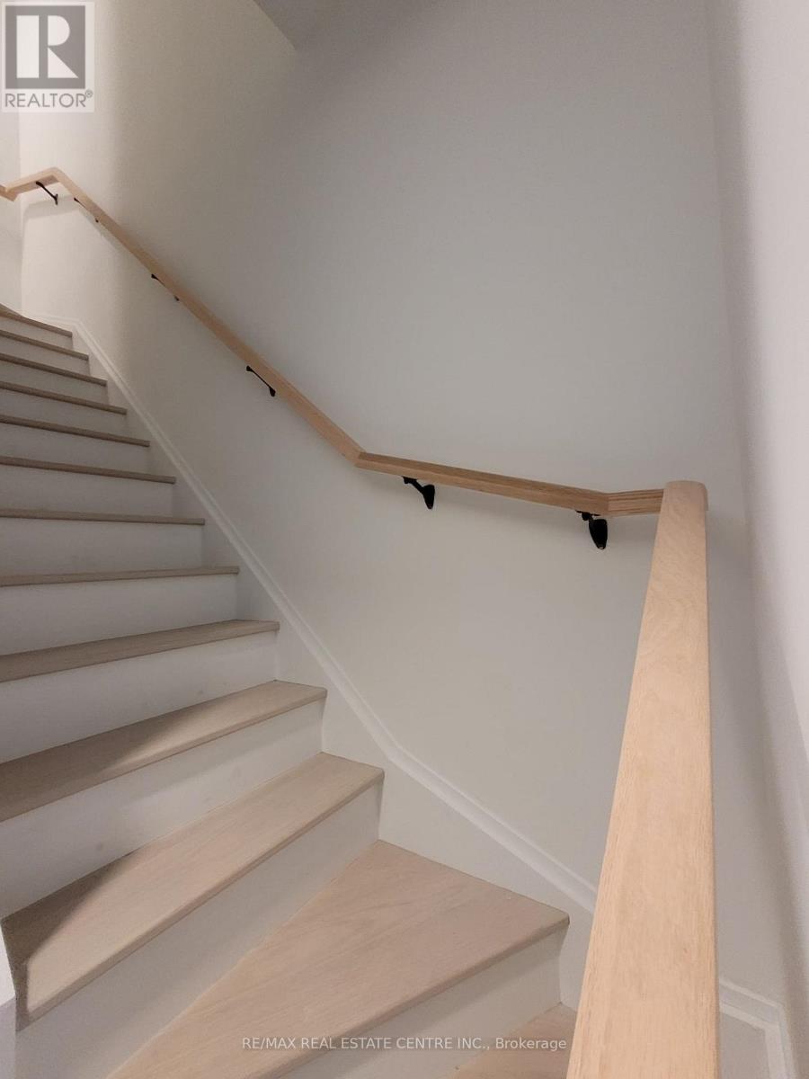 111 B - 1604 Charles Street, Whitby, Ontario  L1N 0P2 - Photo 5 - E12742400