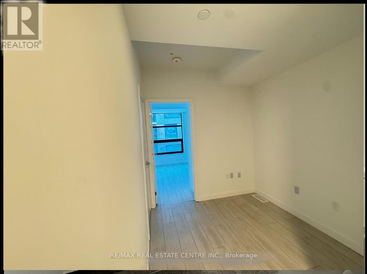 111 B - 1604 Charles Street, Whitby, Ontario  L1N 0P2 - Photo 9 - E12742400