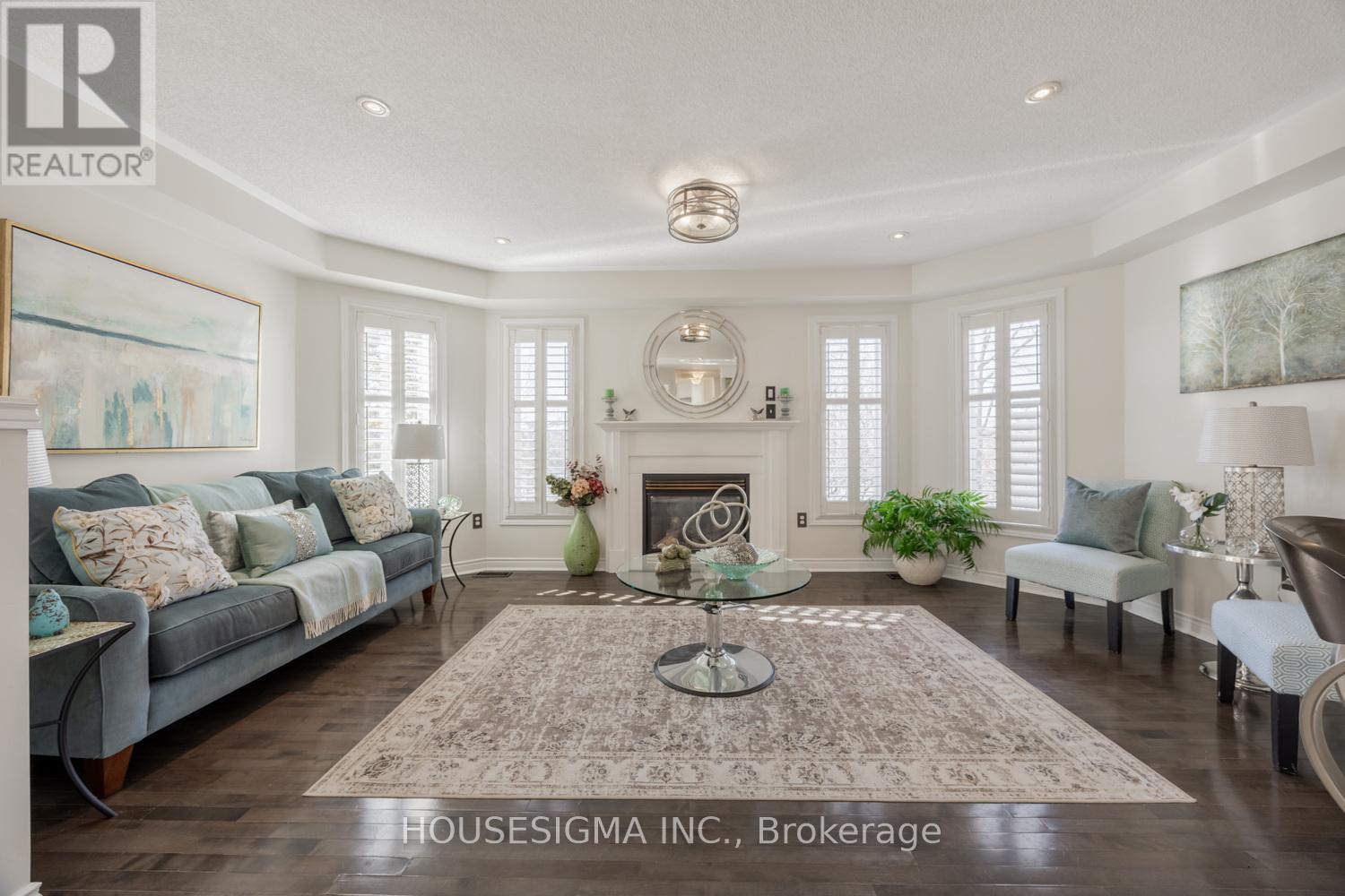 123 Root Crescent, Ajax, Ontario  L1T 4L5 - Photo 3 - E12742408