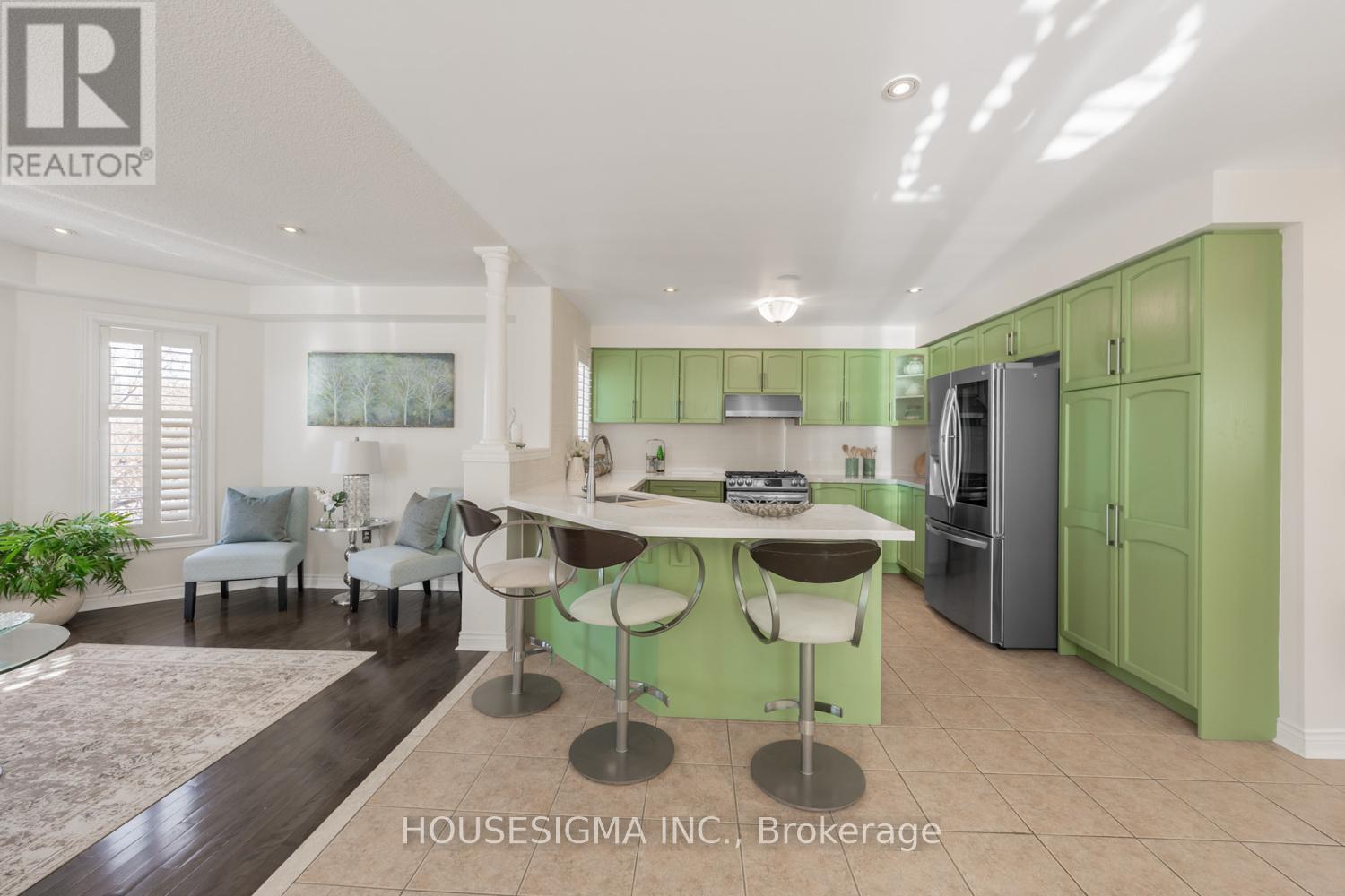 123 Root Crescent, Ajax, Ontario  L1T 4L5 - Photo 7 - E12742408