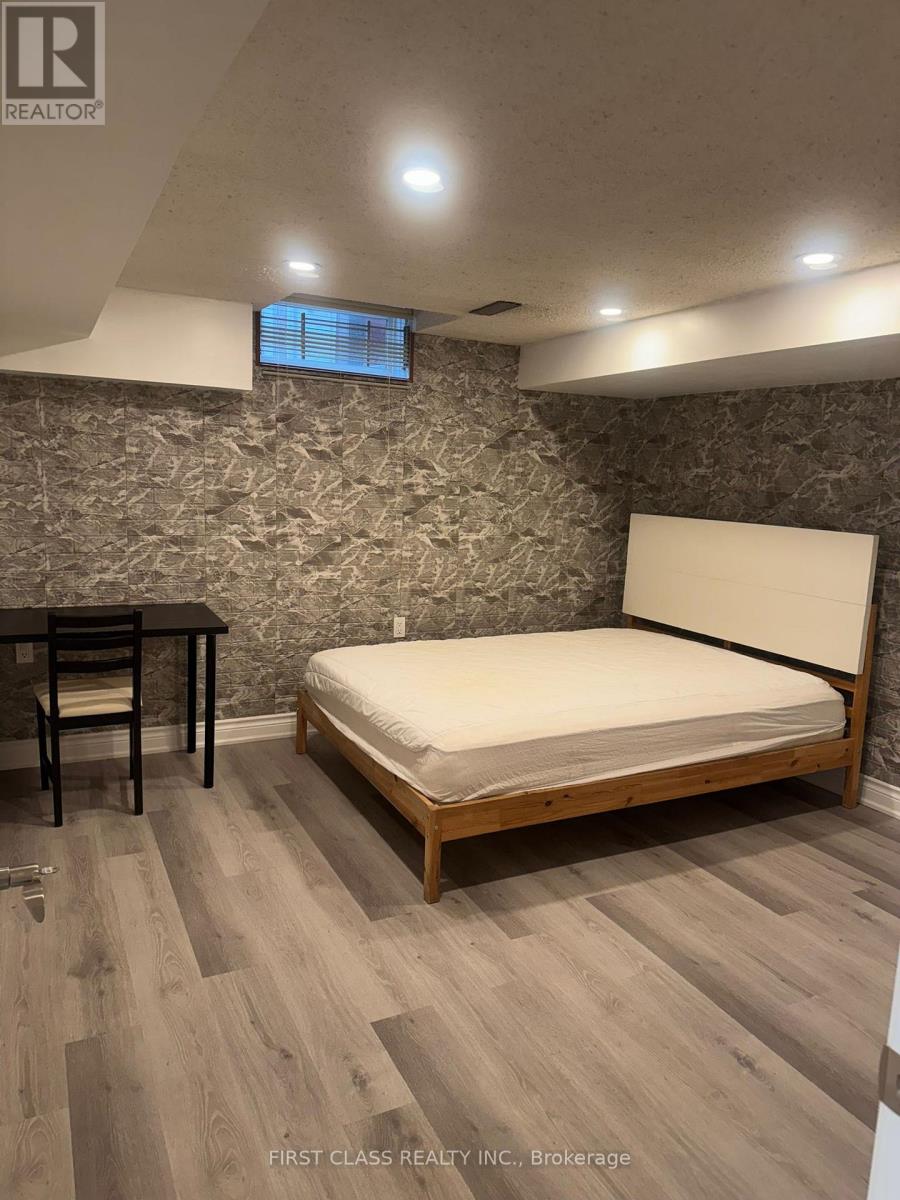 Bsmt - 126 Haven Hill Square, Toronto, Ontario  M1V 1M5 - Photo 7 - E12742430