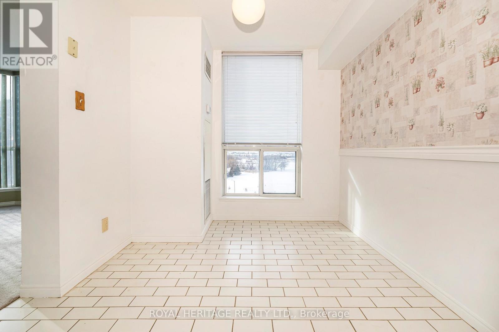 901 - 360 Watson Street W, Whitby, Ontario  L1N 9G2 - Photo 5 - E12742498