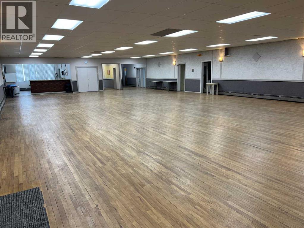 4702 50 Avenue, Camrose, Alberta  T4V 0R8 - Photo 6 - A2279632