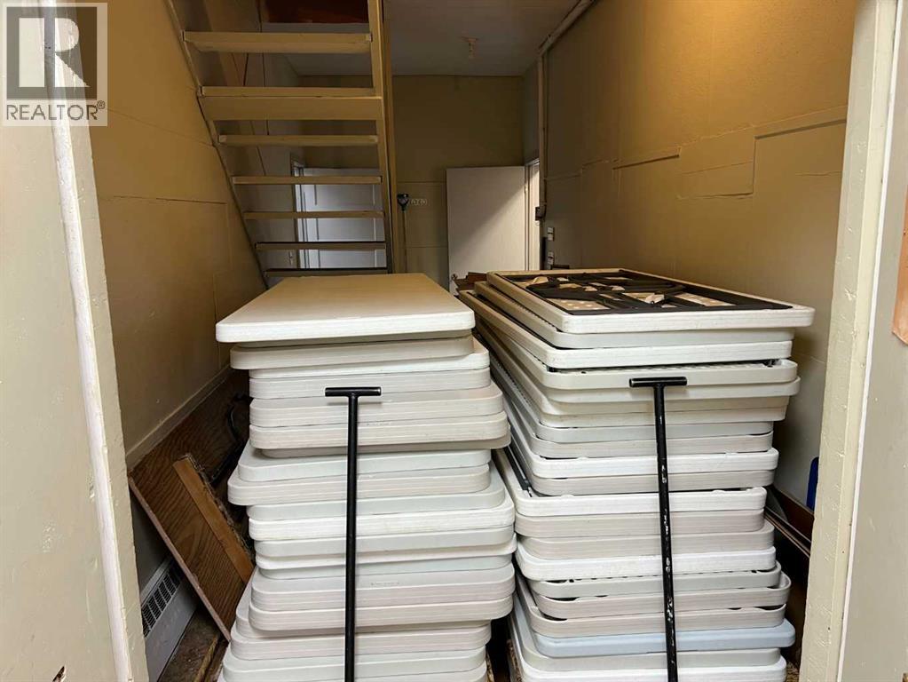 4702 50 Avenue, Camrose, Alberta  T4V 0R8 - Photo 13 - A2279632