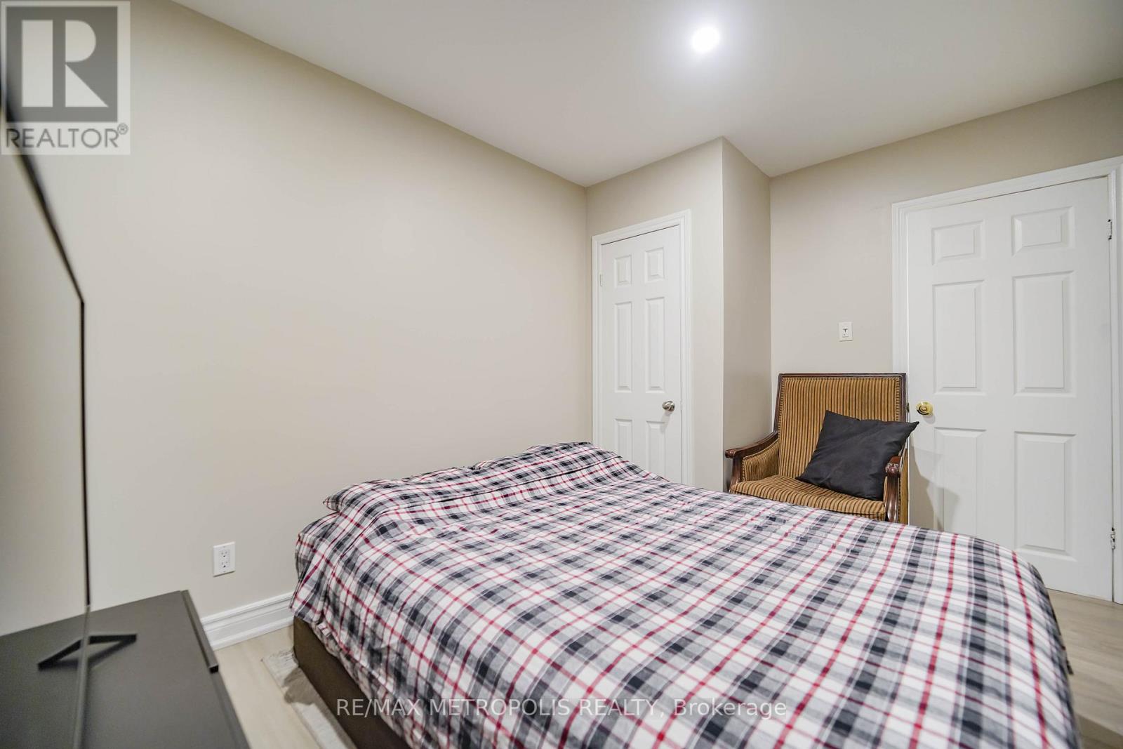 23 Hawman Avenue, King (Nobleton), Ontario  L0G 1N0 - Photo 35 - N12742264