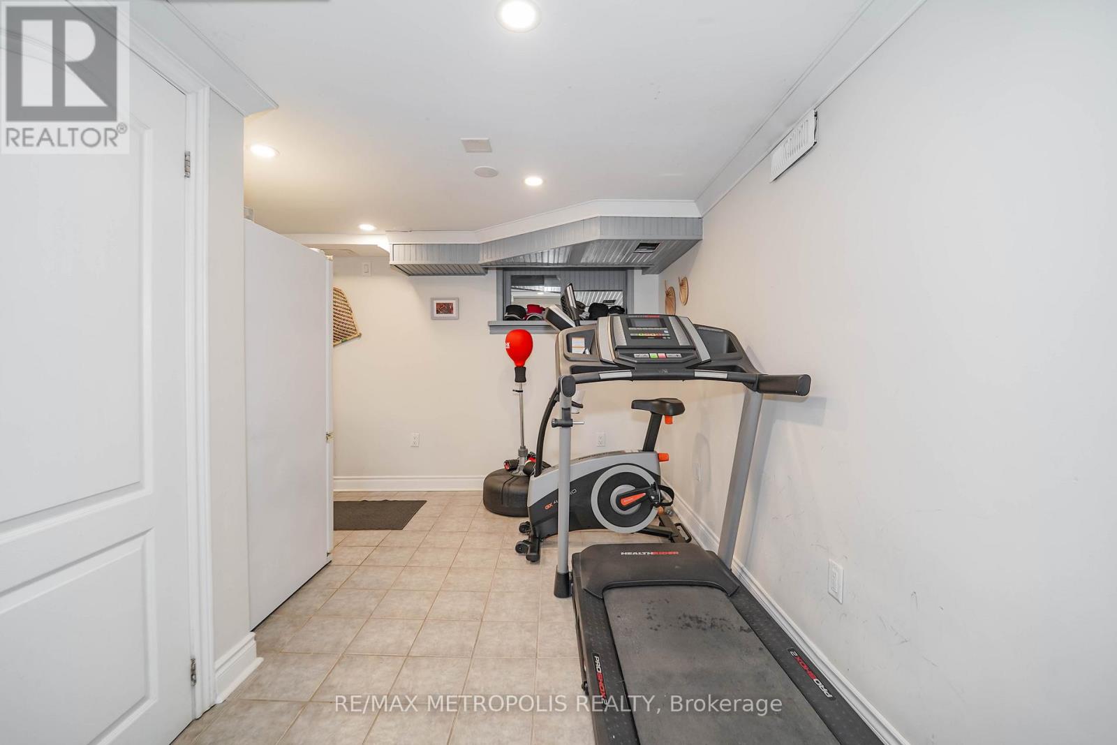 23 Hawman Avenue, King (Nobleton), Ontario  L0G 1N0 - Photo 37 - N12742264