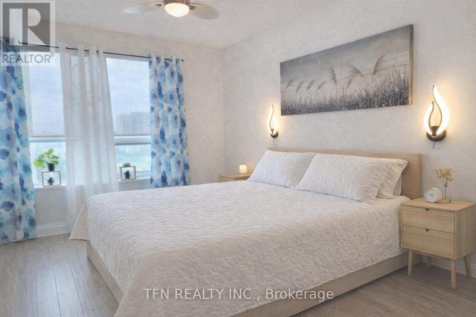 807 - 30 North Park Road, Vaughan, Ontario  L4J 0G6 - Photo 2 - N12742394