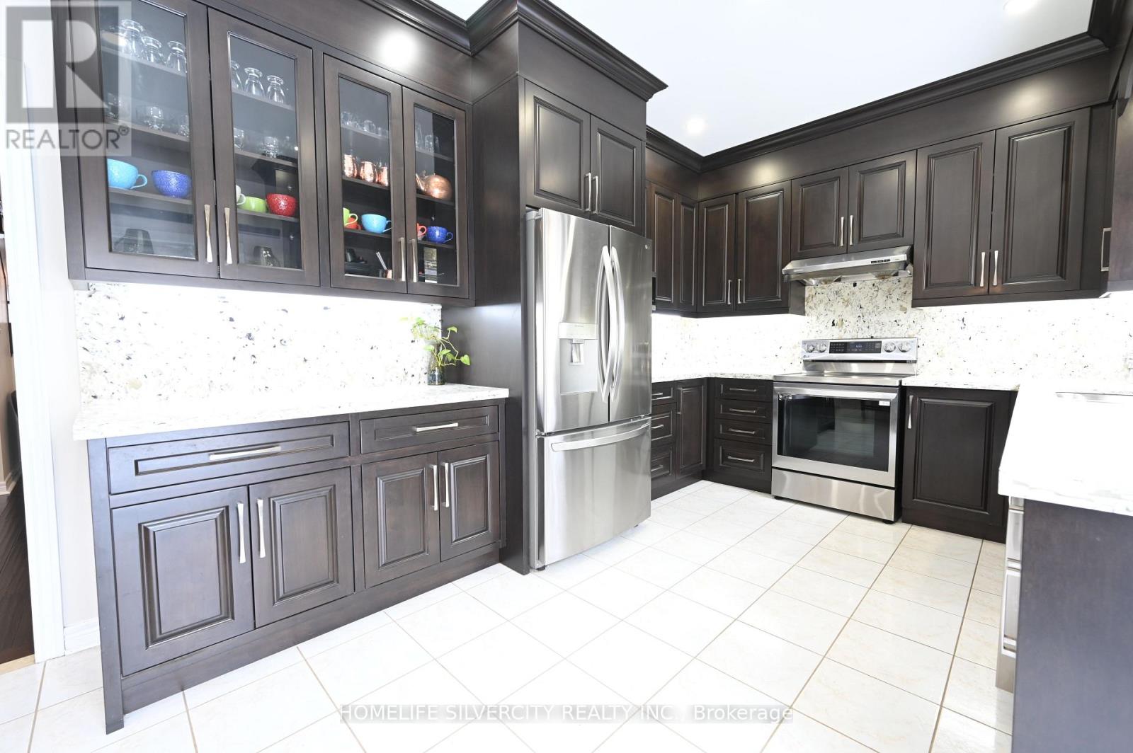 6 Truscott Avenue, Georgina, Ontario  L4P 0B3 - Photo 20 - N12742496