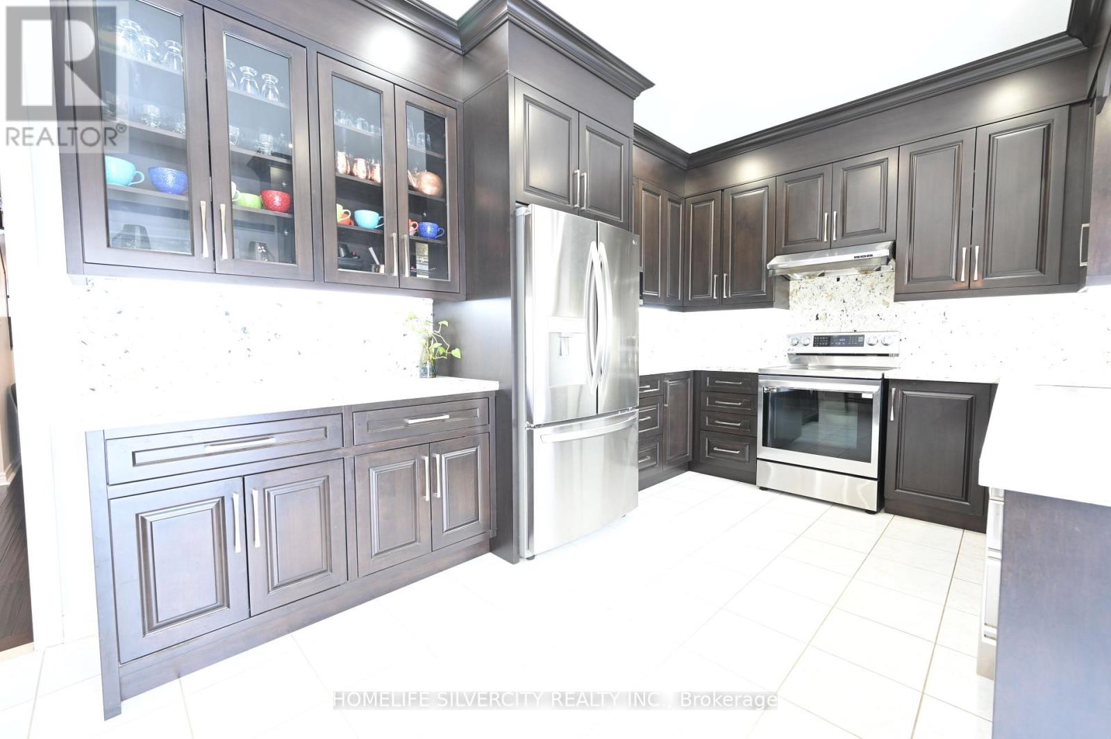 6 Truscott Avenue, Georgina, Ontario  L4P 0B3 - Photo 21 - N12742496