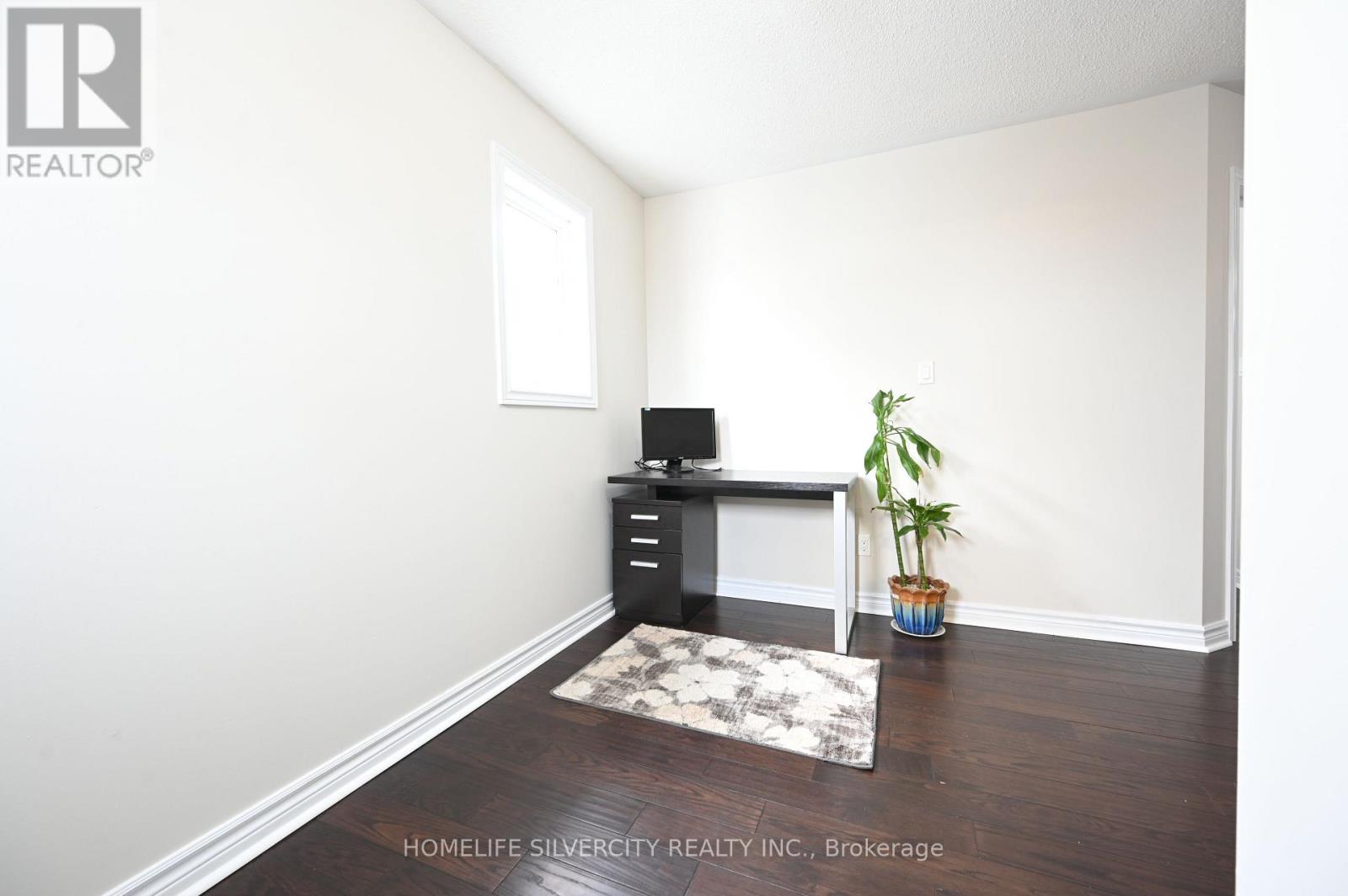 6 Truscott Avenue, Georgina, Ontario  L4P 0B3 - Photo 27 - N12742496