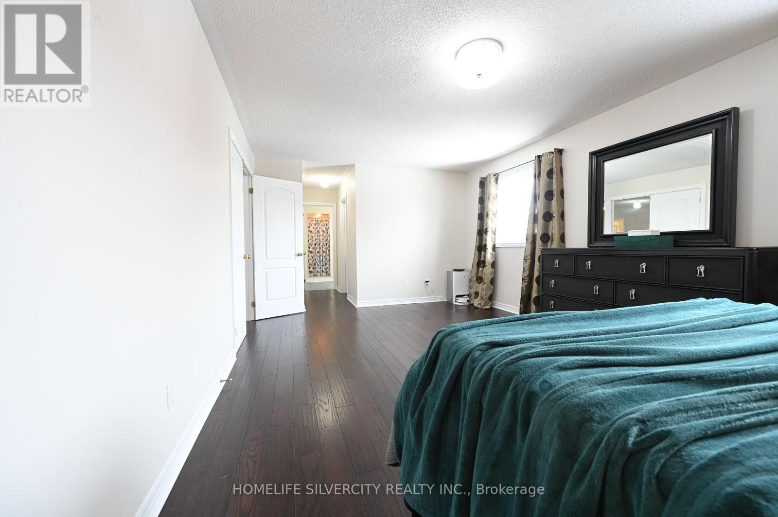 6 Truscott Avenue, Georgina, Ontario  L4P 0B3 - Photo 31 - N12742496