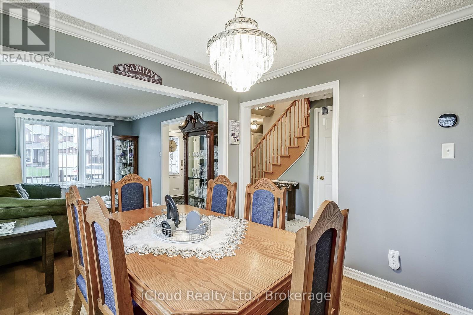 9 Timothy Lane S, Barrie, Ontario  L4N 0Z7 - Photo 11 - S12742436