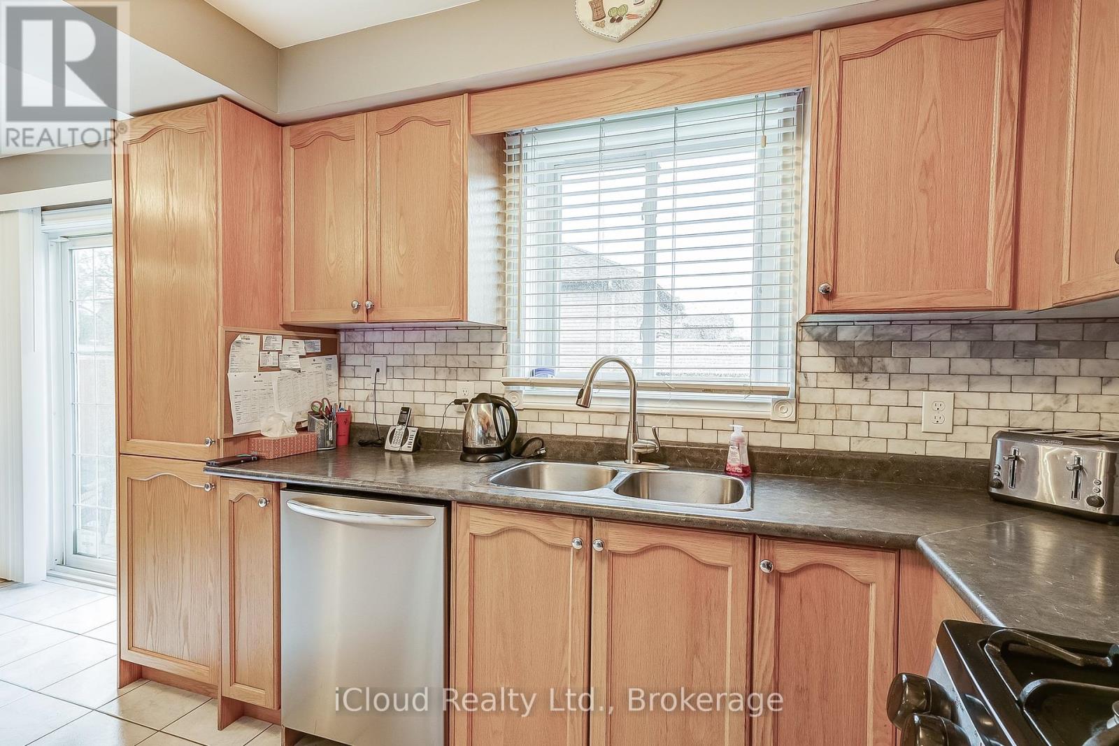 9 Timothy Lane S, Barrie, Ontario  L4N 0Z7 - Photo 18 - S12742436