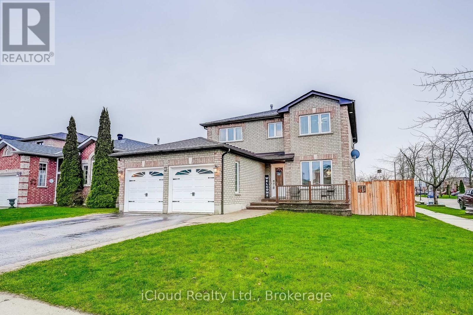 9 Timothy Lane S, Barrie, Ontario  L4N 0Z7 - Photo 2 - S12742436