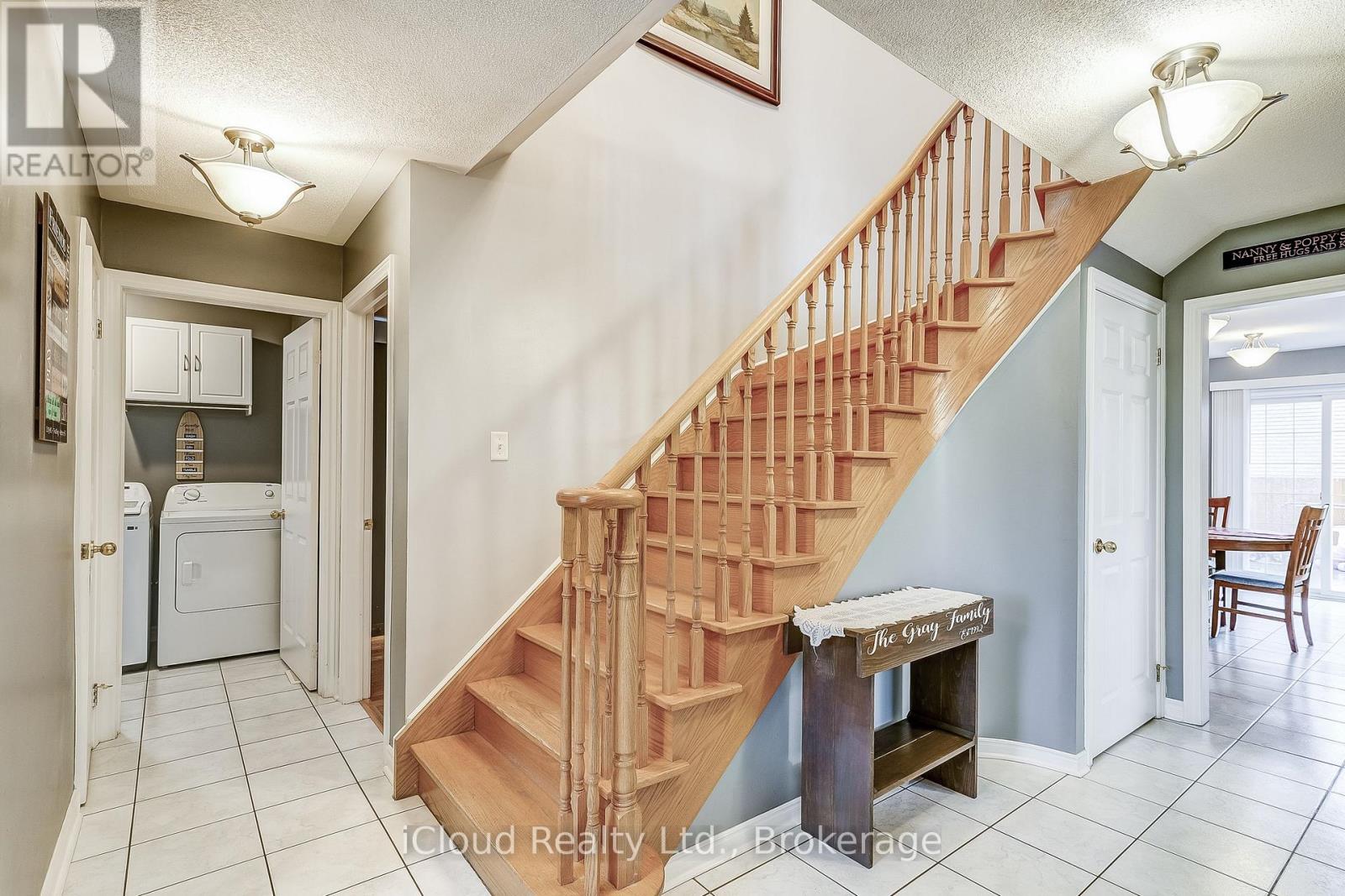 9 Timothy Lane S, Barrie, Ontario  L4N 0Z7 - Photo 8 - S12742436