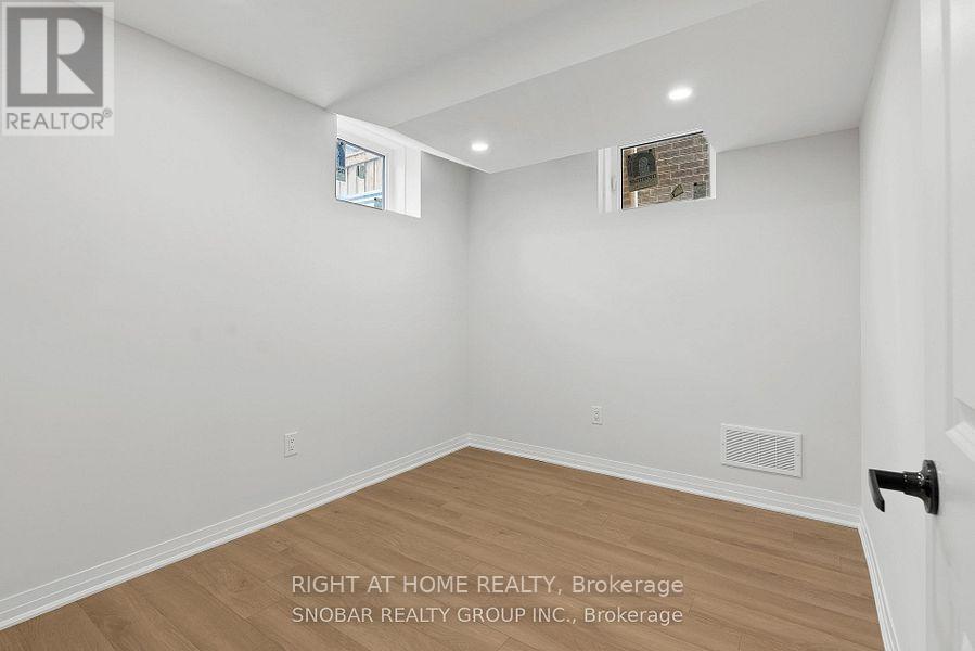 95 Shepherd Drive, Barrie, Ontario  L9J 0K4 - Photo 23 - S12742514