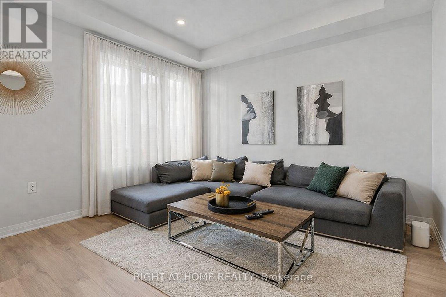 95 Shepherd Drive, Barrie, Ontario  L9J 0K4 - Photo 4 - S12742514