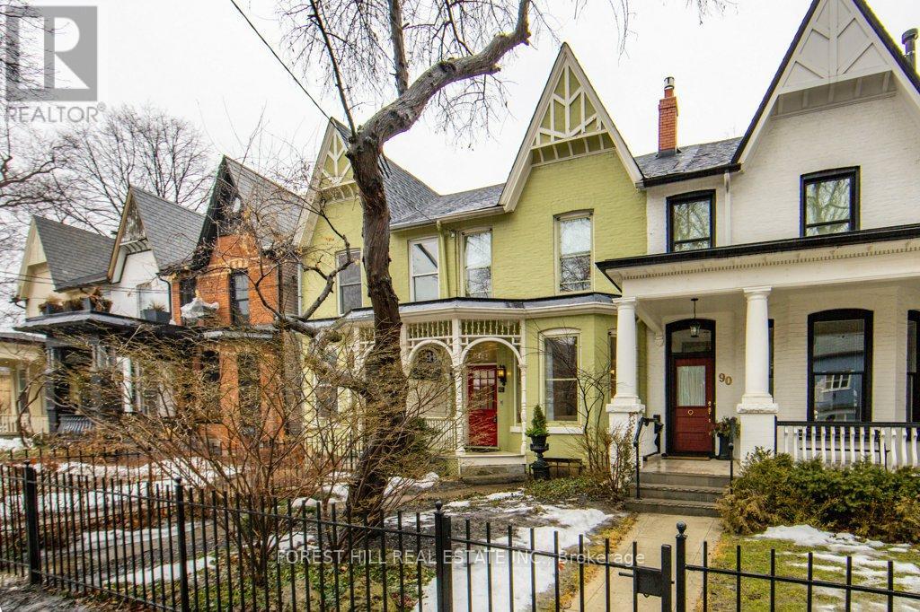 92 Willcocks Street, Toronto, Ontario  M5S 1C8 - Photo 2 - C12721870