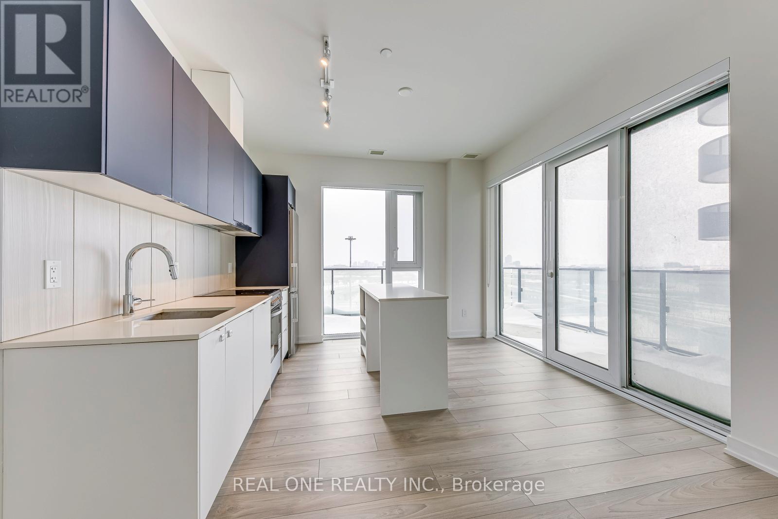 1012 - 8 Tippett Road, Toronto, Ontario  M3H 0E7 - Photo 13 - C12735280