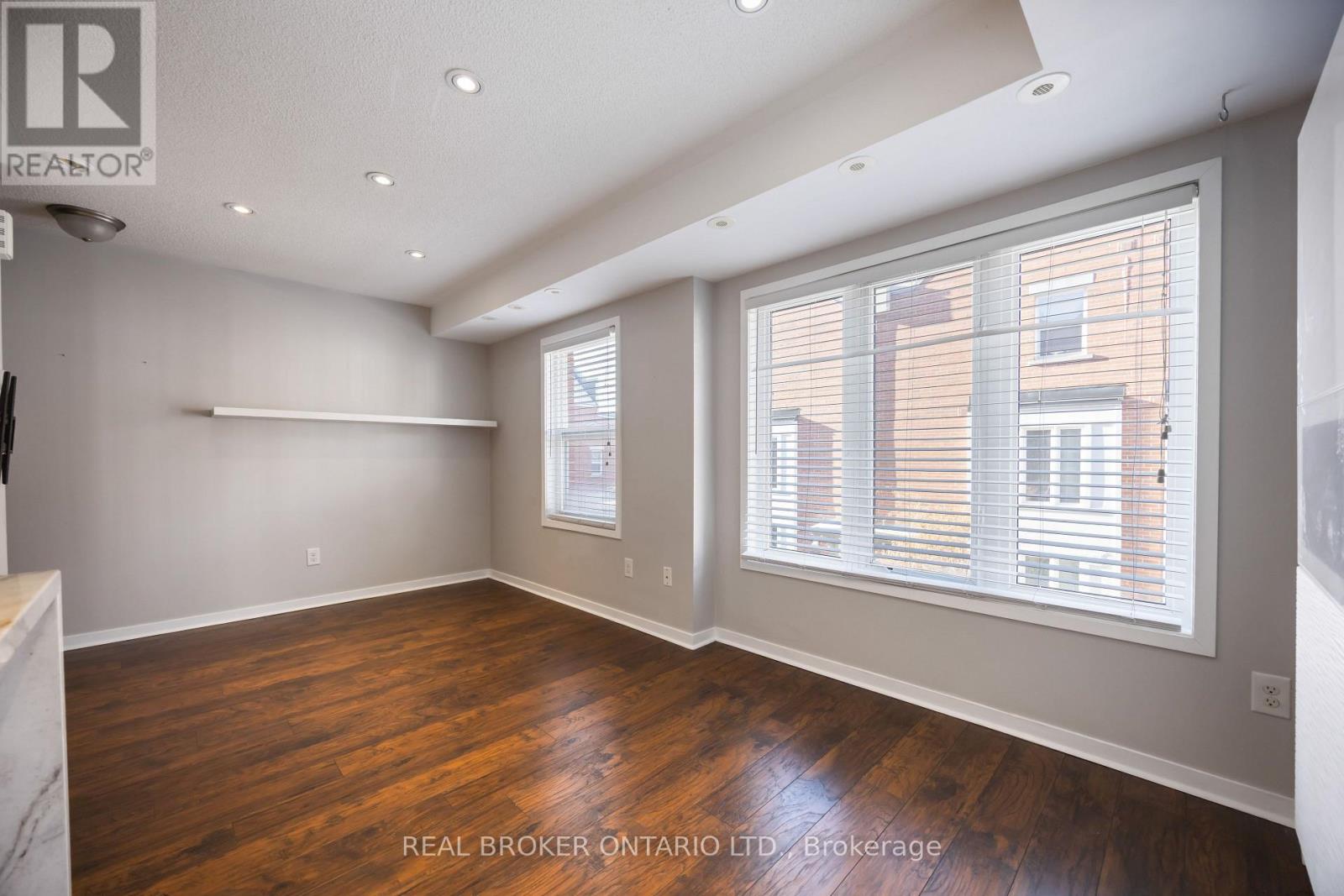 6 - 23 Frances Loring Lane, Toronto, Ontario  M4M 3E8 - Photo 8 - E12741854