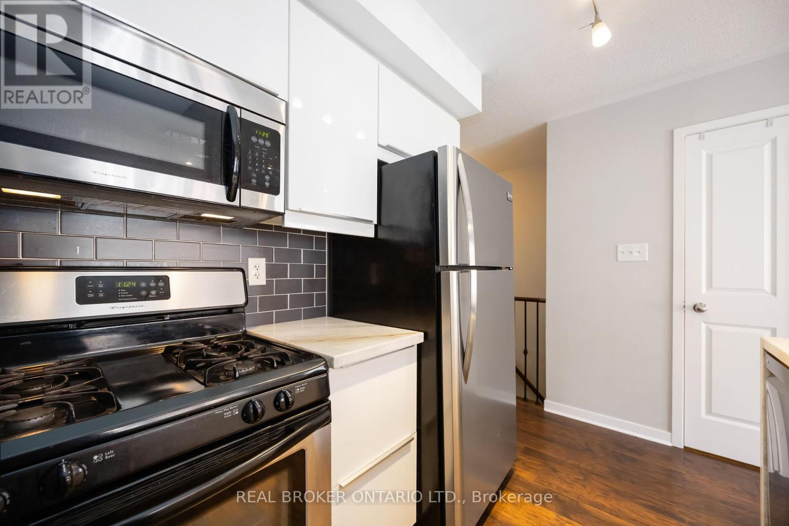 6 - 23 Frances Loring Lane, Toronto, Ontario  M4M 3E8 - Photo 6 - E12741854