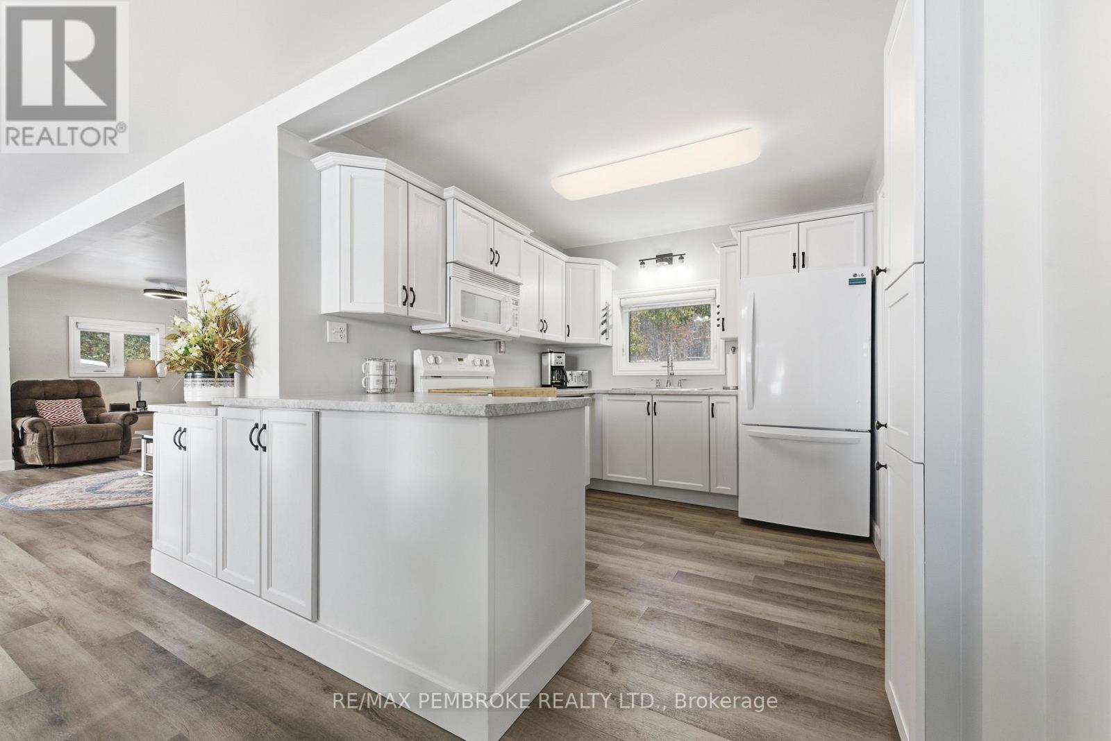 229 Holiday Lane, North Algona Wilberforce, Ontario  K0J 1T0 - Photo 22 - X12637280