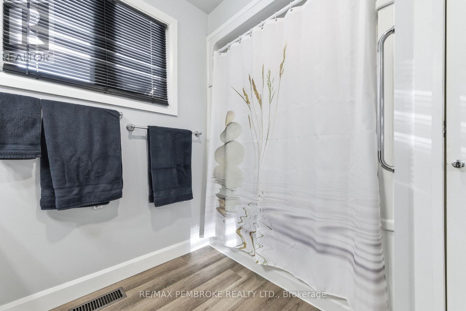 229 Holiday Lane, North Algona Wilberforce, Ontario  K0J 1T0 - Photo 36 - X12637280