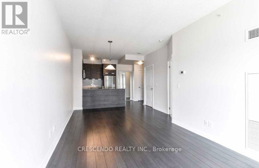 1010 - 75 Eglinton Avenue W, Mississauga, Ontario  L5R 0E5 - Photo 3 - W12742256