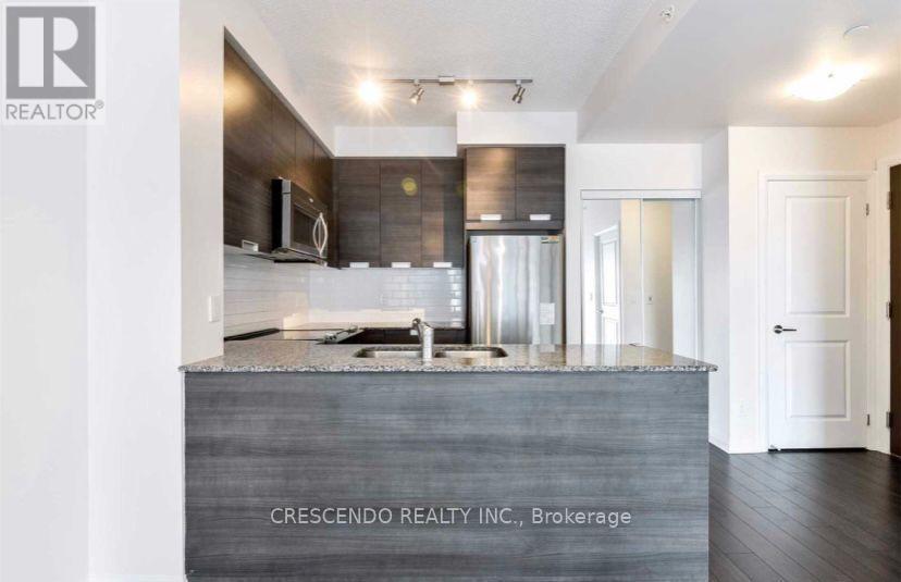 1010 - 75 Eglinton Avenue W, Mississauga, Ontario  L5R 0E5 - Photo 5 - W12742256