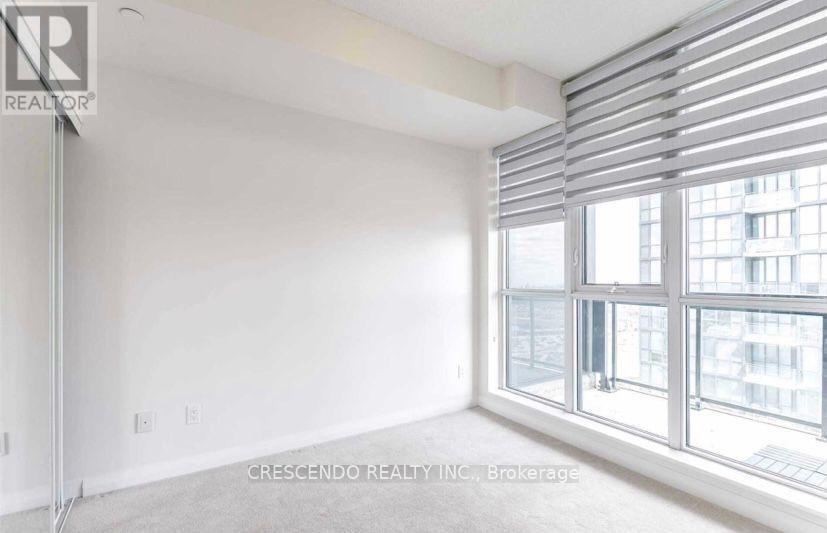 1010 - 75 Eglinton Avenue W, Mississauga, Ontario  L5R 0E5 - Photo 7 - W12742256