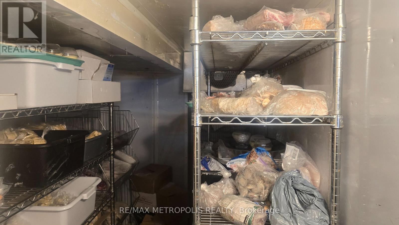 2372 Bloor Street W, Toronto, Ontario  M6S 1P5 - Photo 24 - W12742308