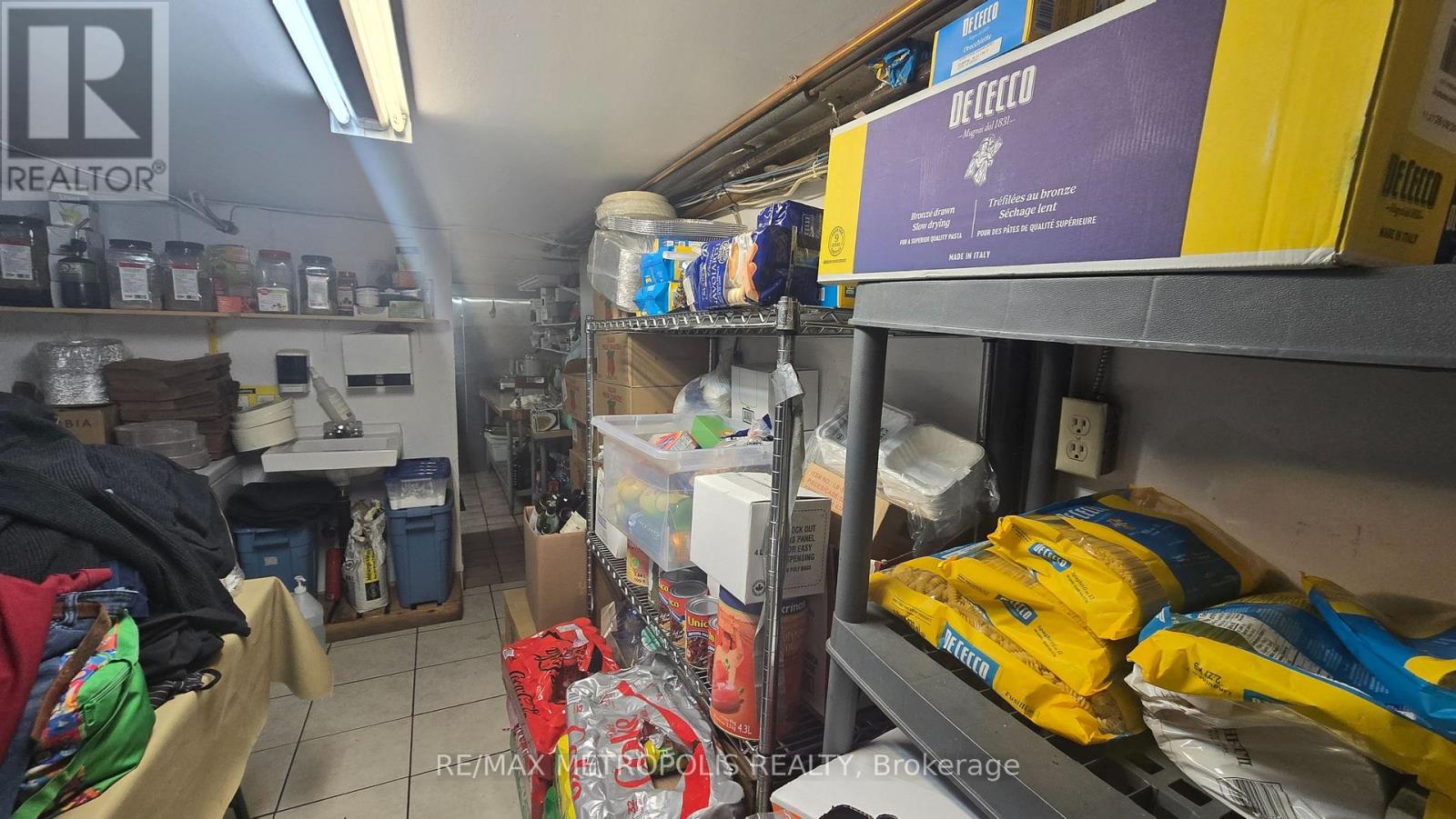 2372 Bloor Street W, Toronto, Ontario  M6S 1P5 - Photo 29 - W12742308