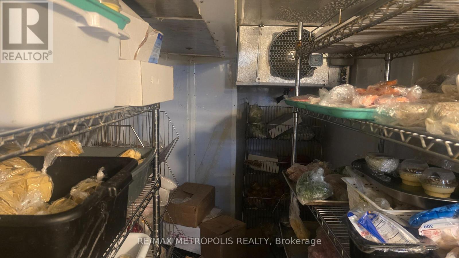 2372 Bloor Street W, Toronto, Ontario  M6S 1P5 - Photo 30 - W12742308