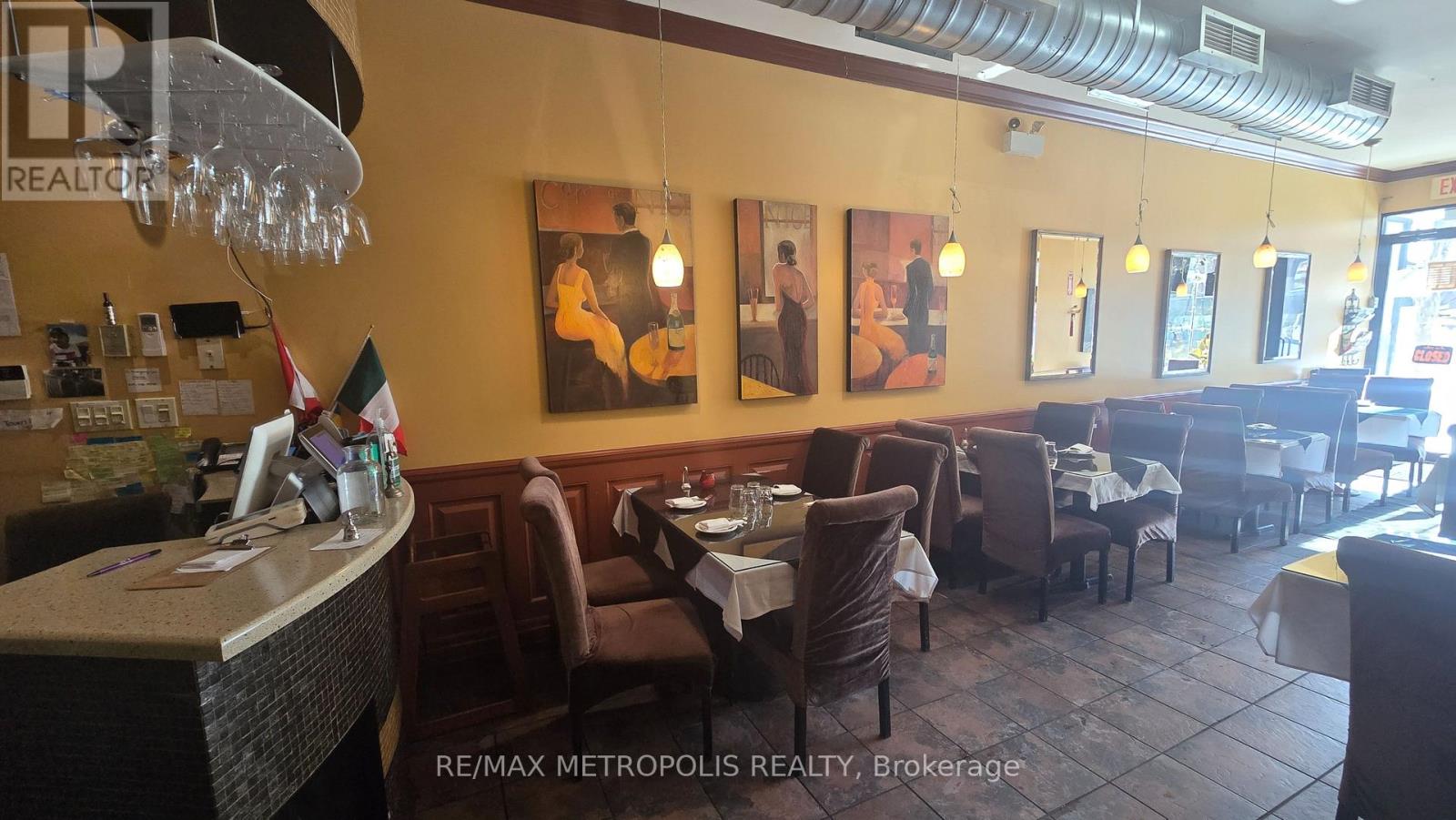 2372 Bloor Street W, Toronto, Ontario  M6S 1P5 - Photo 8 - W12742308