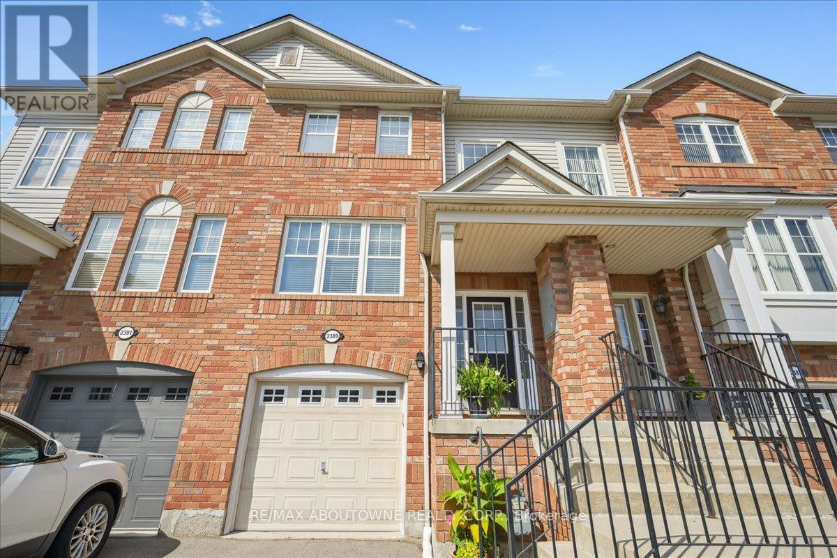 2389 Coho Way, Oakville, Ontario  L6M 0G6 - Photo 2 - W12742310