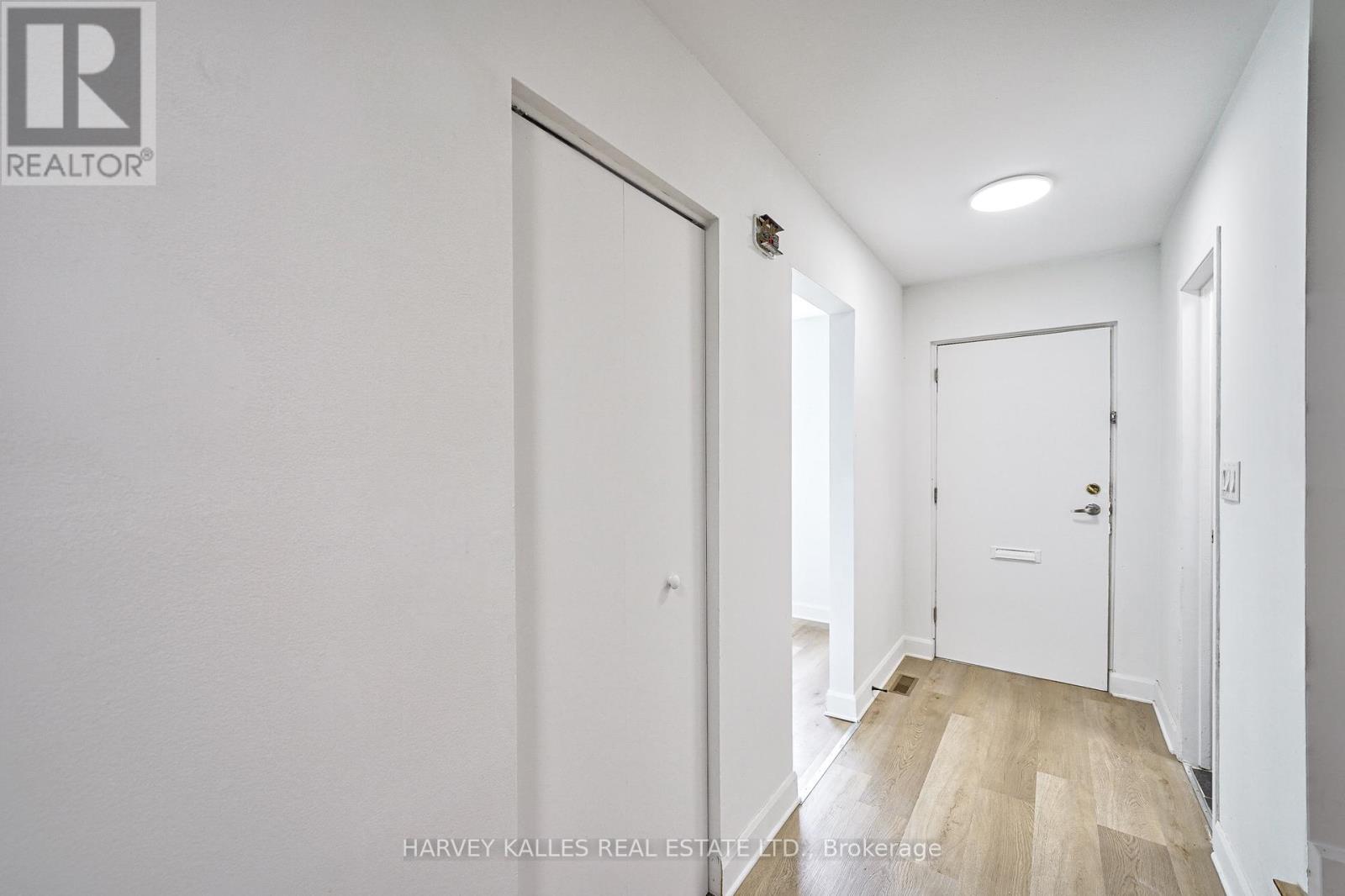 Th102 - 2012 Sheppard Avenue W, Toronto, Ontario  M3N 1A2 - Photo 5 - W12742326