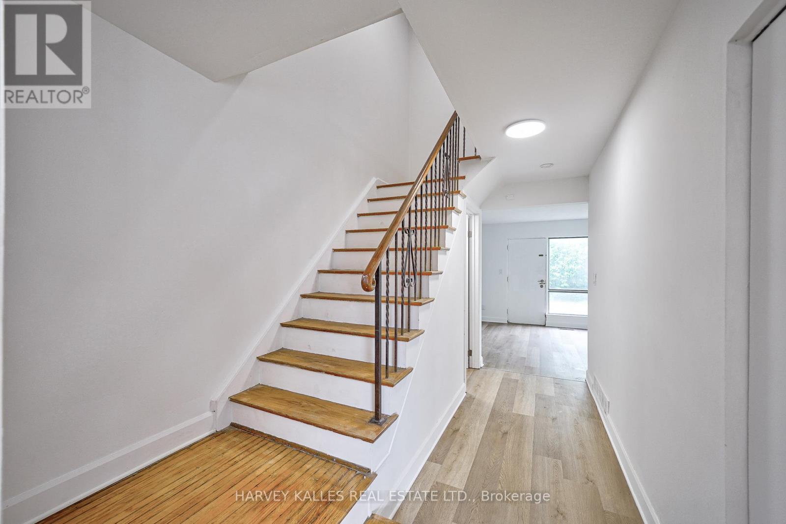 Th102 - 2012 Sheppard Avenue W, Toronto, Ontario  M3N 1A2 - Photo 7 - W12742326