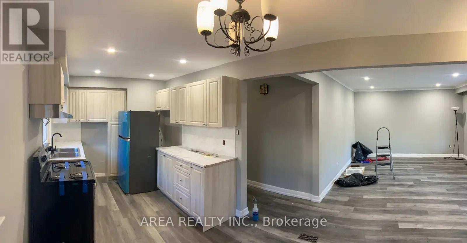 Unknown Address, ,     - Photo 13 - W12742330