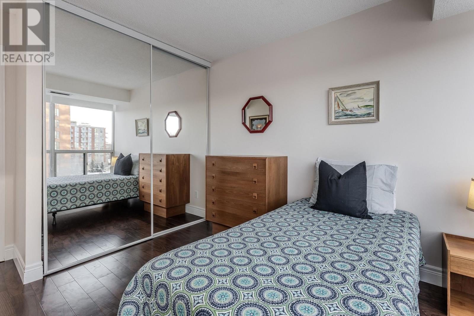 511 - 1276 Maple Crossing Boulevard, Burlington, Ontario  L7S 2J9 - Photo 25 - W12742340