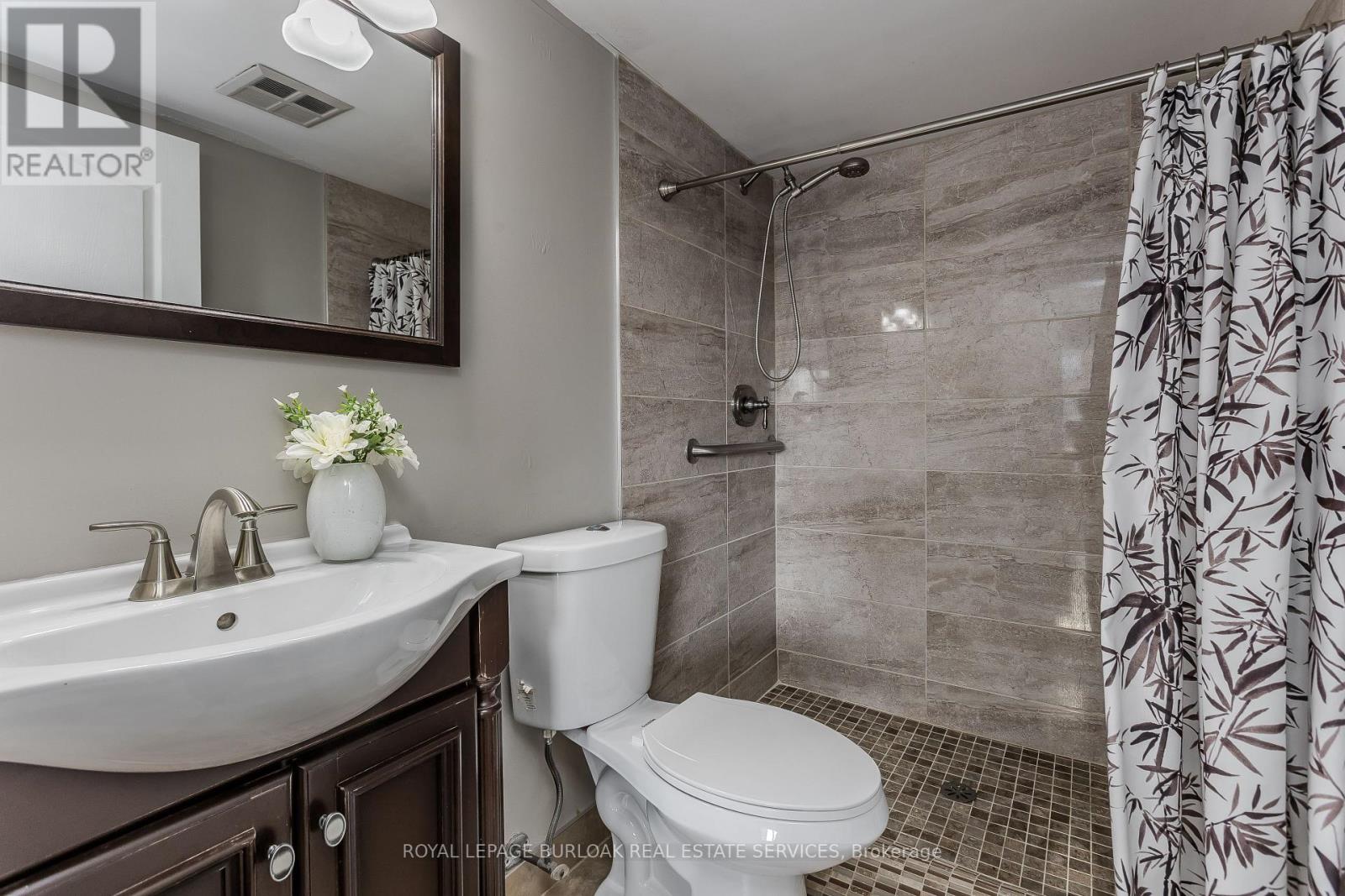 511 - 1276 Maple Crossing Boulevard, Burlington, Ontario  L7S 2J9 - Photo 26 - W12742340