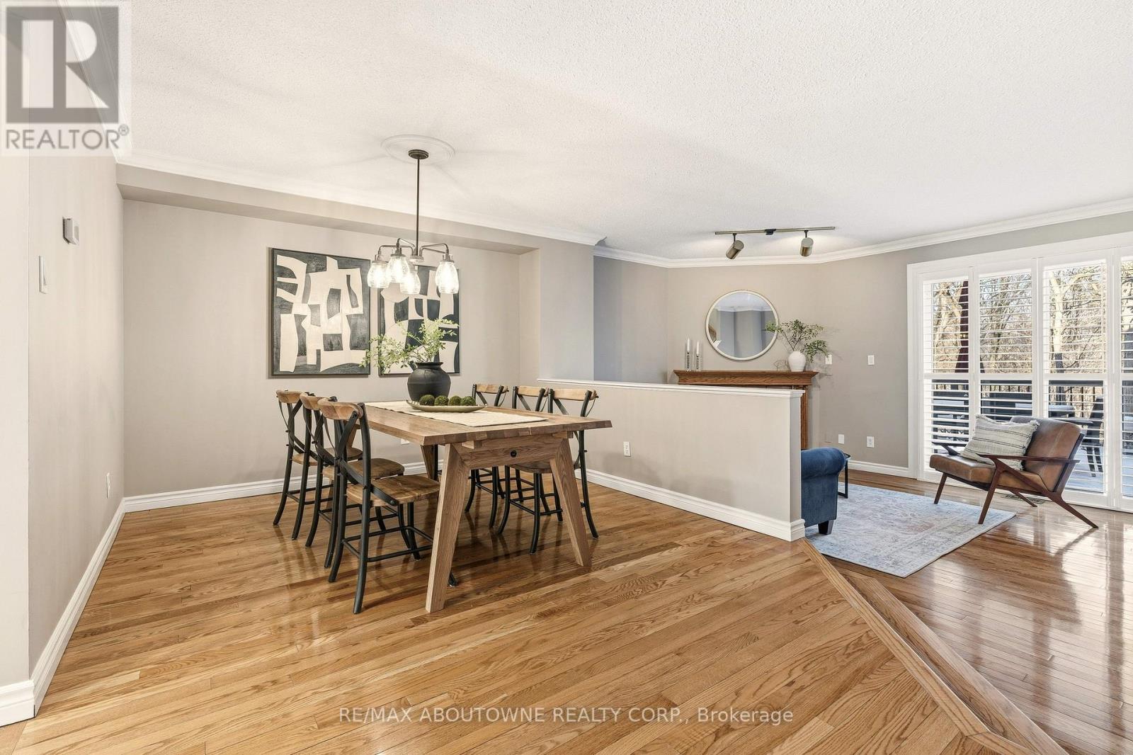 1489 Litchfield Road, Oakville, Ontario  L6H 5P4 - Photo 5 - W12742346