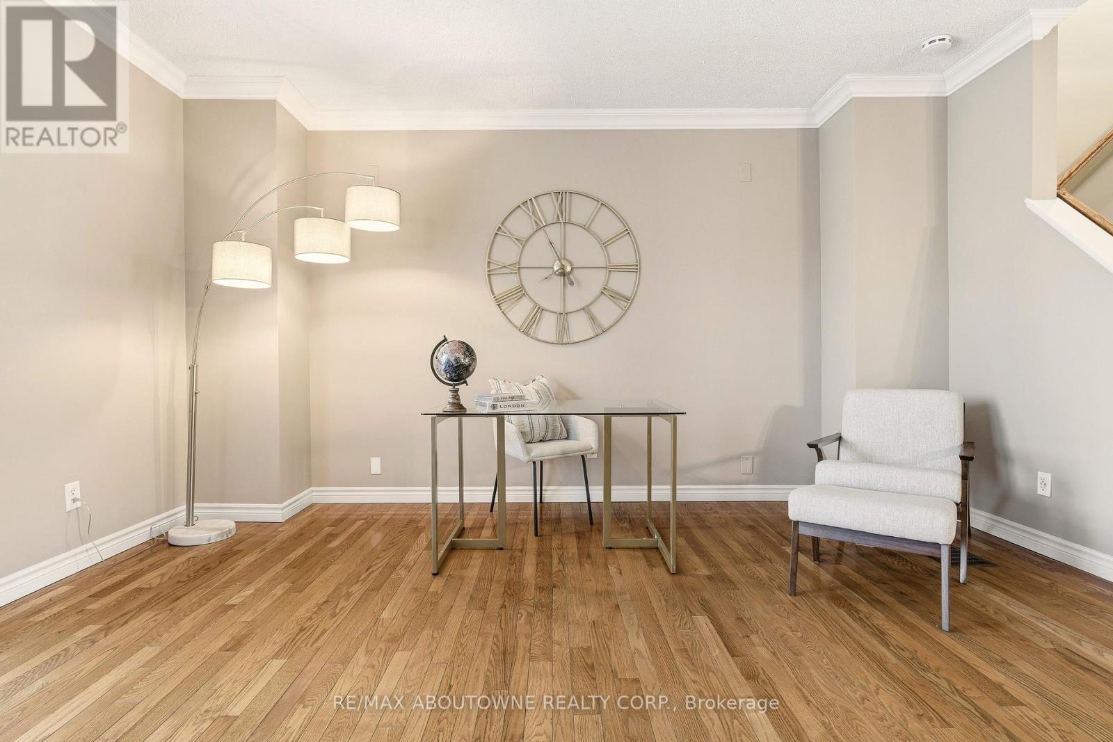 1489 Litchfield Road, Oakville, Ontario  L6H 5P4 - Photo 9 - W12742346