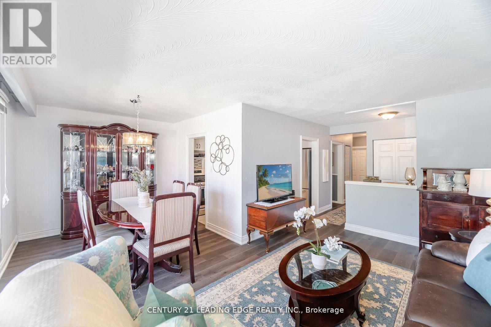 2574 Lundigan Drive, Mississauga, Ontario  L5J 3W1 - Photo 11 - W12742352