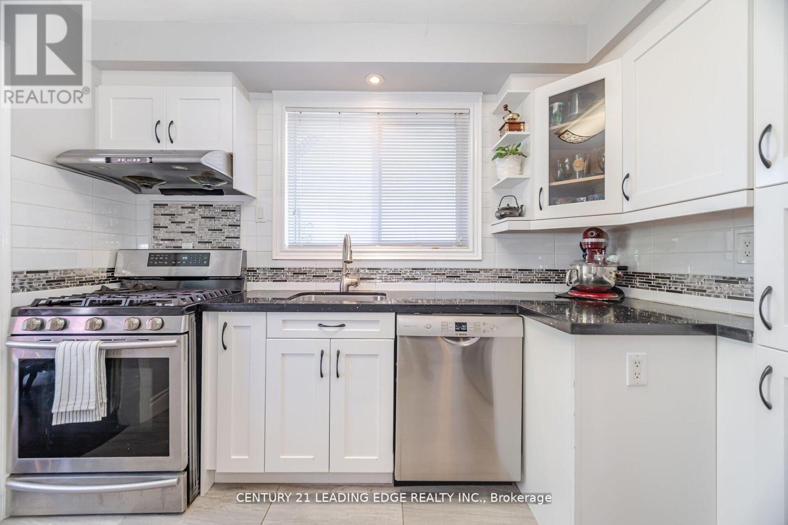 2574 Lundigan Drive, Mississauga, Ontario  L5J 3W1 - Photo 15 - W12742352