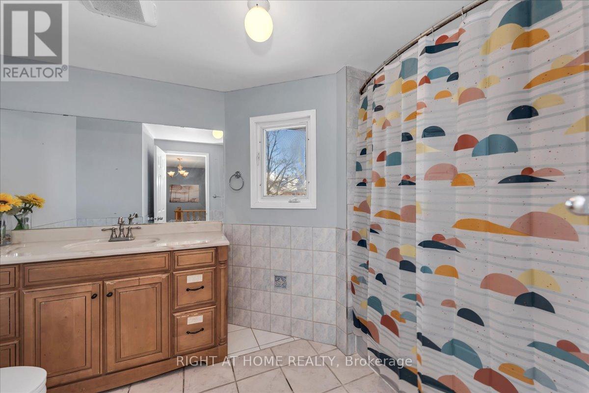 2 Wooliston Crescent, Brampton, Ontario  L6Y 4J3 - Photo 25 - W12742358